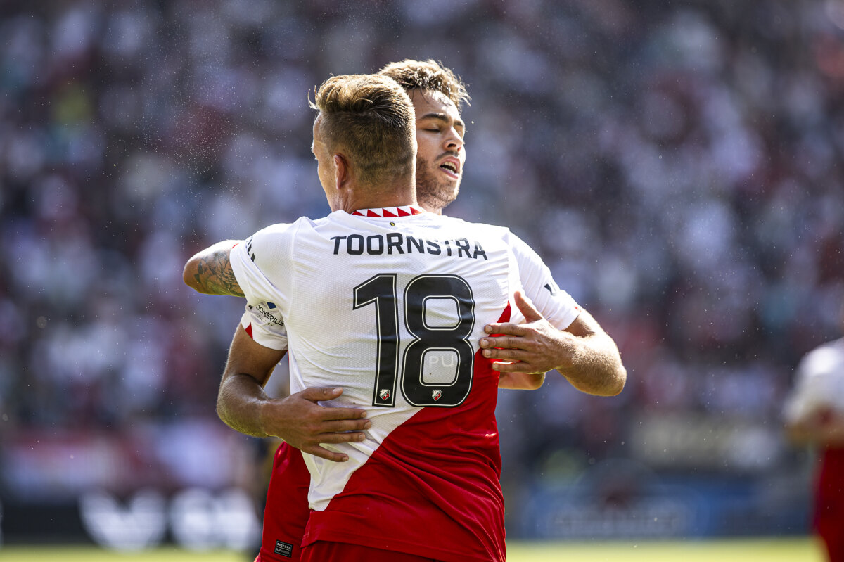 Toornstra na zijn doelpunt. Foto: website FC Utrecht