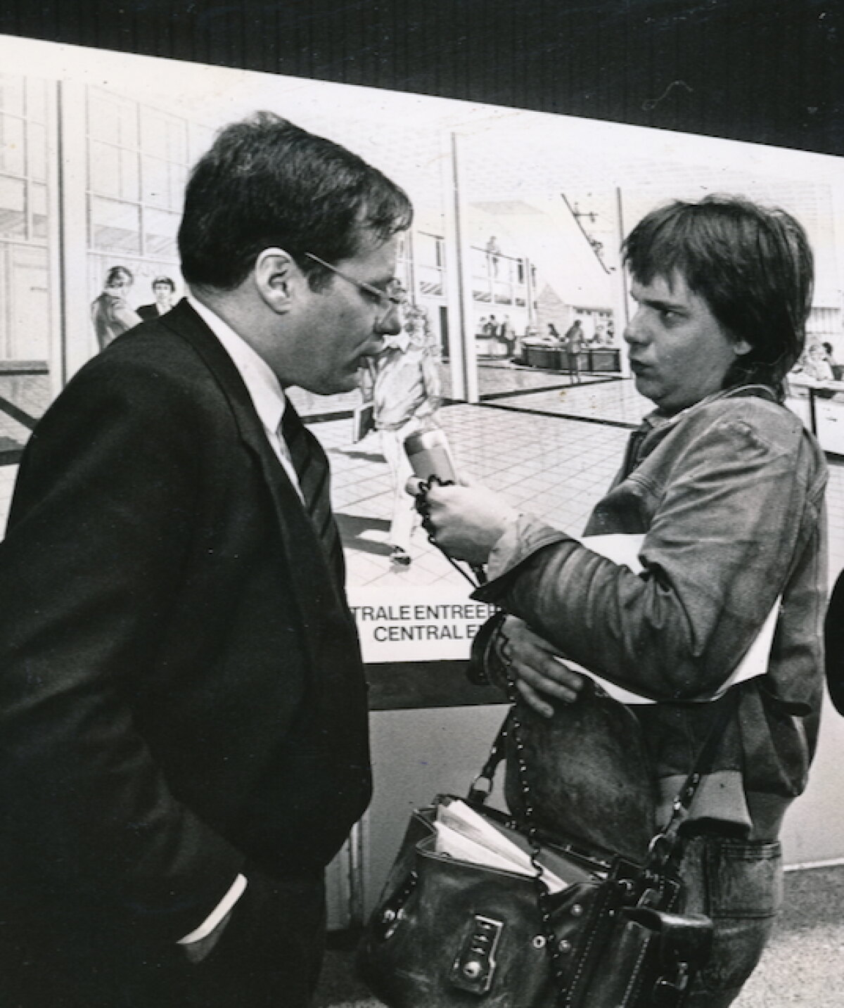 Met minister Deetman. Foto: archief JW