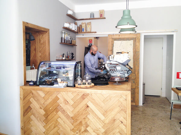 Interieur van 't Koffieboontje. Foto's . A. Garcia