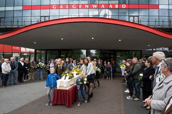 Bij Galgenwaard was zaterdag 28 april een herdenking voor Henk Temming. Foto: Marnix Schmidt