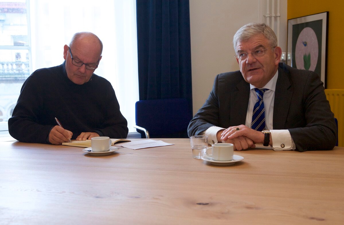 Louis Engelman en Jan van Zanen tijdens het interview in het oude stadhuis. Foto: Ton van den Berg