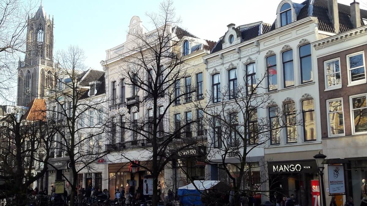 Winkels aan de Oudegracht. Foto: Nieuws030