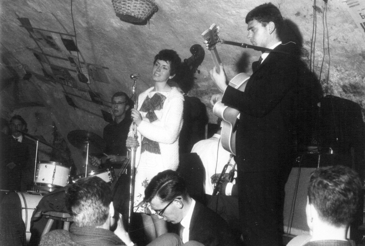 Optreden in een jazzkelder in de jaren zestig. Foto: Jan Huismans