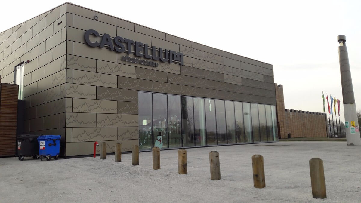 Castellum en Podium Hoge Woerd. Foto: Nieuws030