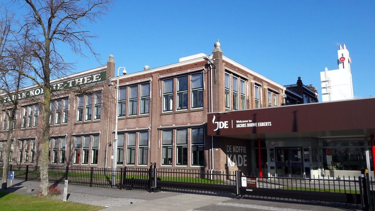 Fabriek van Douwe Egberts. Foto: Nieuws030
