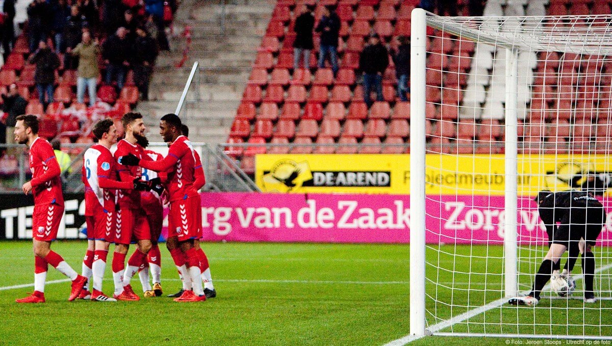 Doelman Boer vist de 1-0 uit het net. Foto: Jeroen Stoops