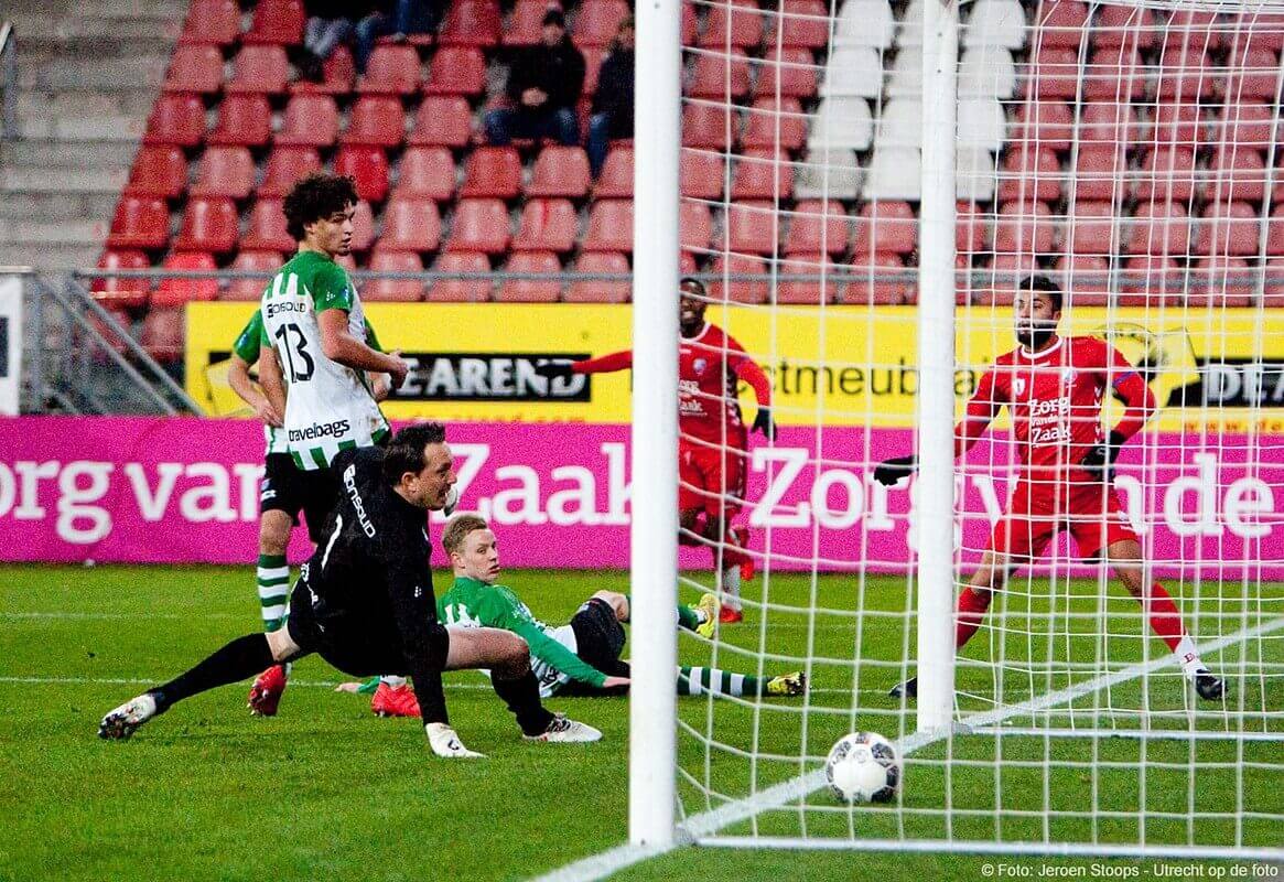 De 2-0 van Labyad rolt over de doellijn. Foto: Jeroen Stoops