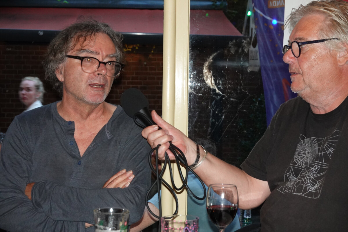 Bert Wagendorp ondervraagd door Jeroen Wielaert.