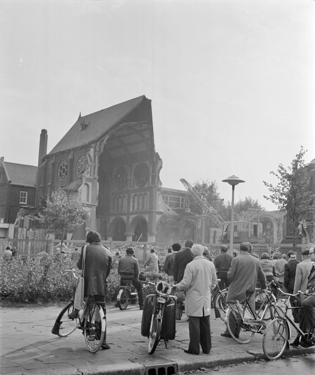 Sloop van de Monicakerk in 1977. Foto: Het Utrechts Archief.