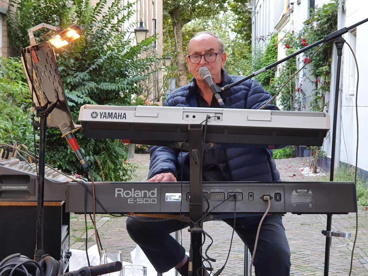 Cor van Zijl op 25 september 2022 in de Kraanstraat. Foto: Ton van den Berg