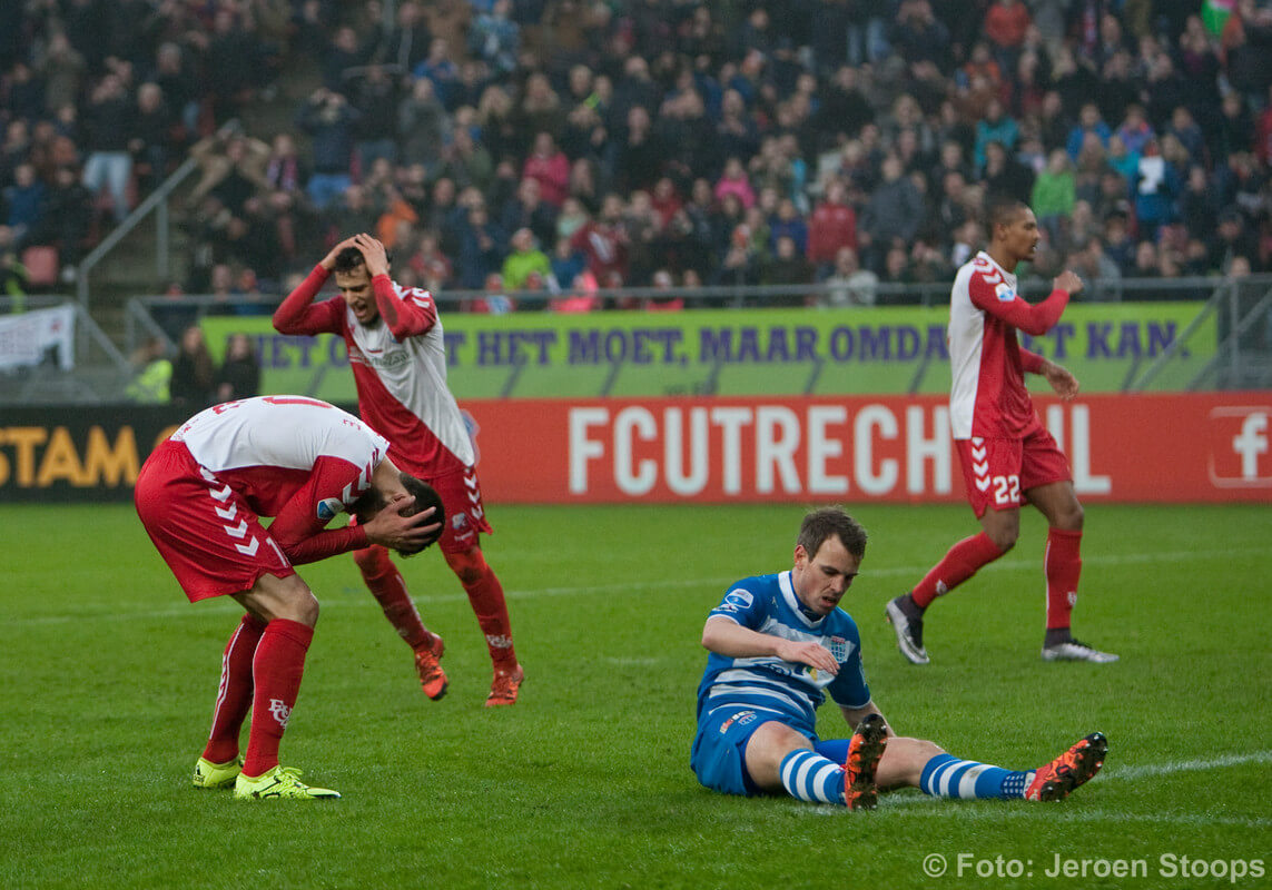 Barazite (links) baalt na een goede kans op de 2-0. Foto: Jeroen Stoops