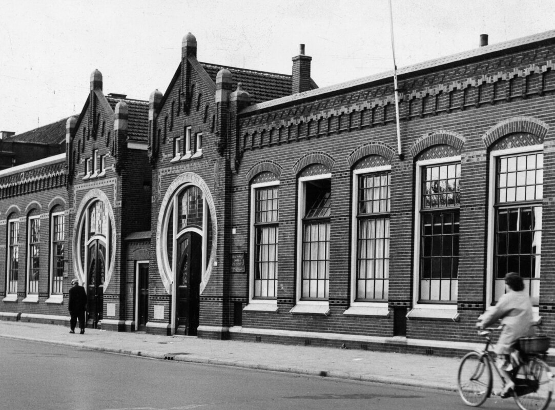 In 1958 heette de school nog 'Nederlands Hervormde Gemeenteschool nr. 4'. Foto: Utrechts Archief