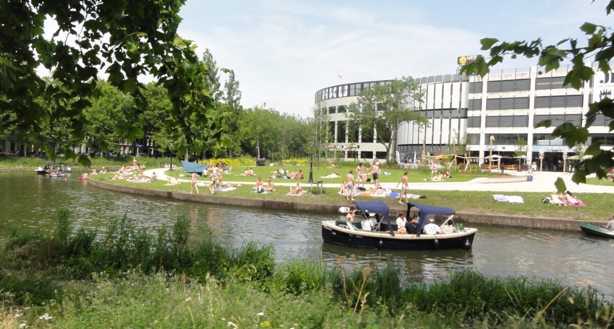 Park Paardenveld, tijdens de huidige hittegolf. Foto: Frans de Jonge