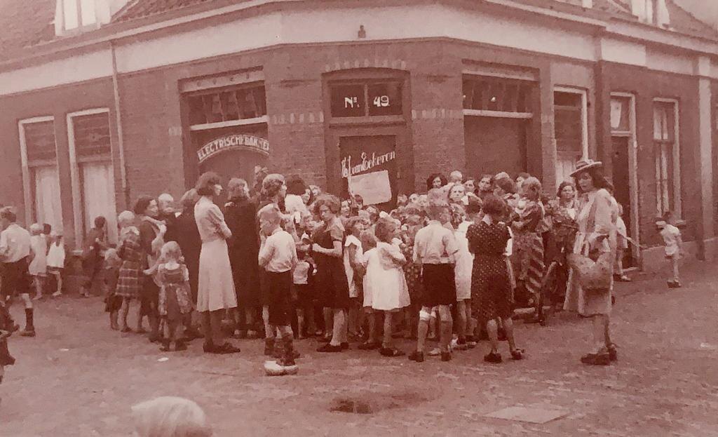 Bakkerij H.J. van Eekeren op Notebomenlaan 49. Foto: familiearchief Van Eekeren