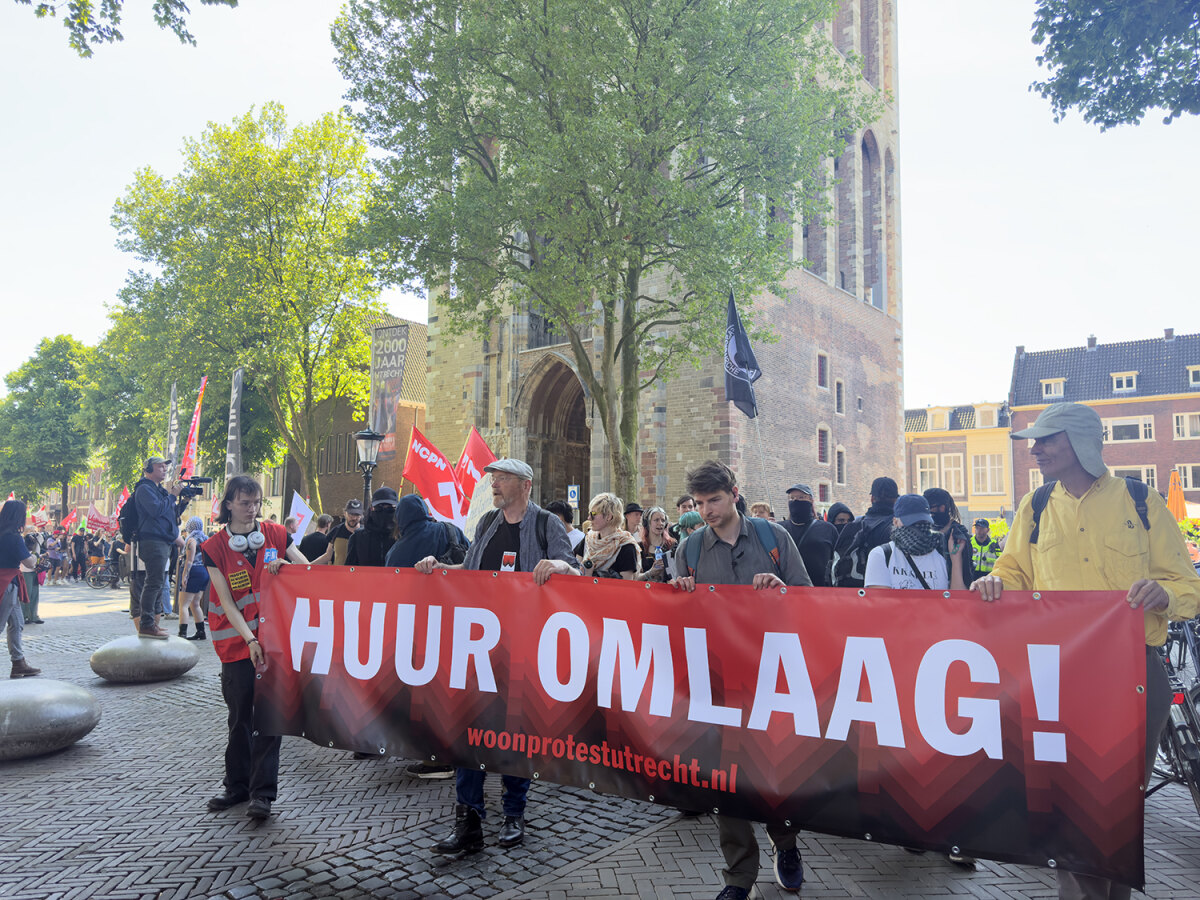 Er werd ook een mars gehouden door de binnenstad. Foto: Harrie van Veen