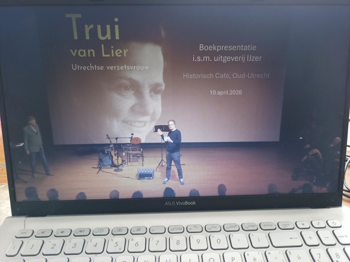 De livestream werd ook vanuit Itali&euml; bekeken (foto: J. Peeters)