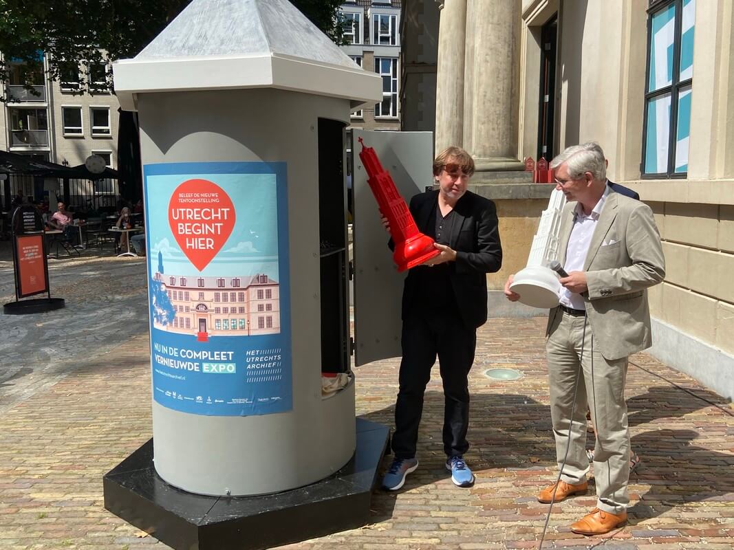 Dichter Ingmar Heytze en André van Schie haalden de 'koningen' uit de peperbus. Foto: Jim Terlingen