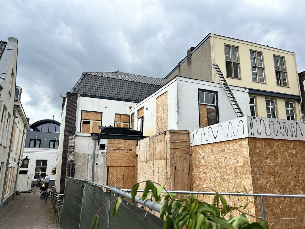 De andere kant, in de richting van de Springweg. Foto: JT