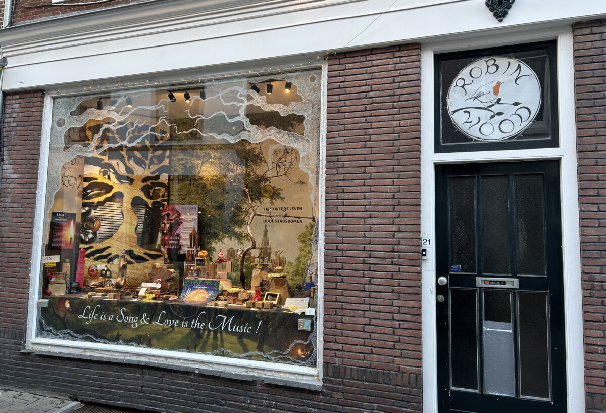 De winkel op Donkerstraat 21. Foto: Jim Terlingen