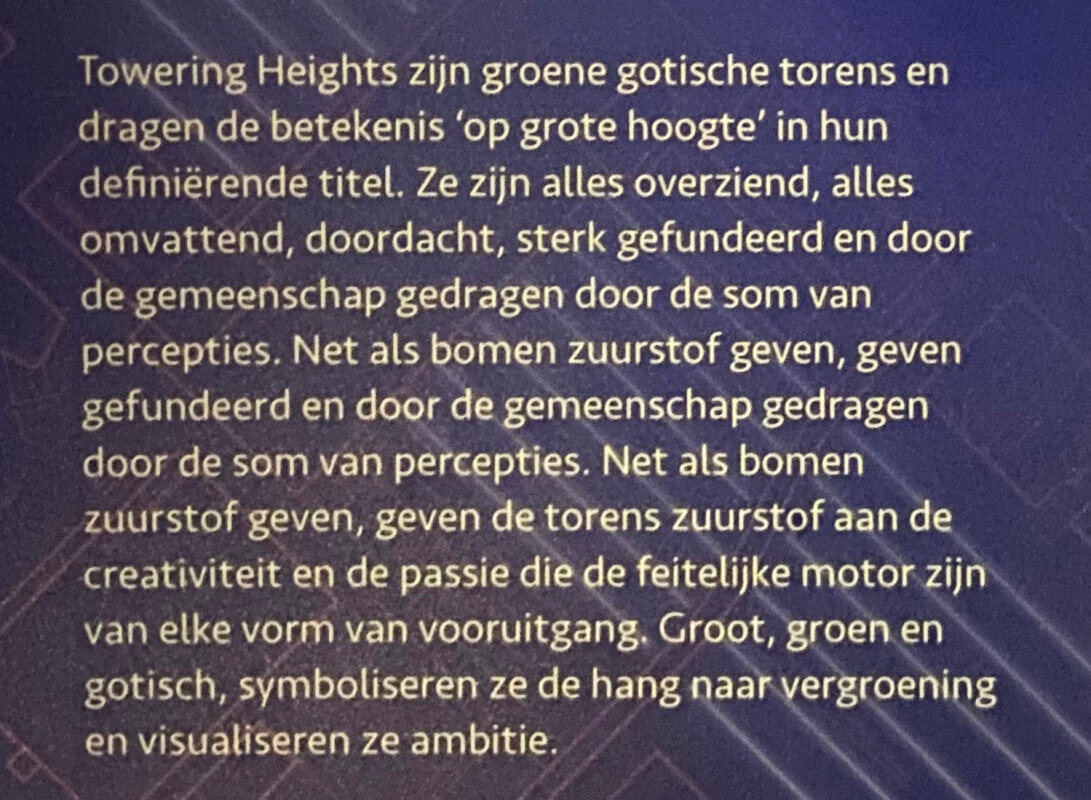 Detail van de bordjes bij 'Towering Heights'.