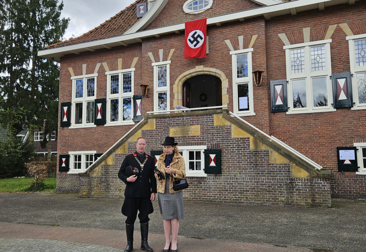 Foto van de set van 'nr. 5664' in Maarn, gisteren (Rolf Pieters)