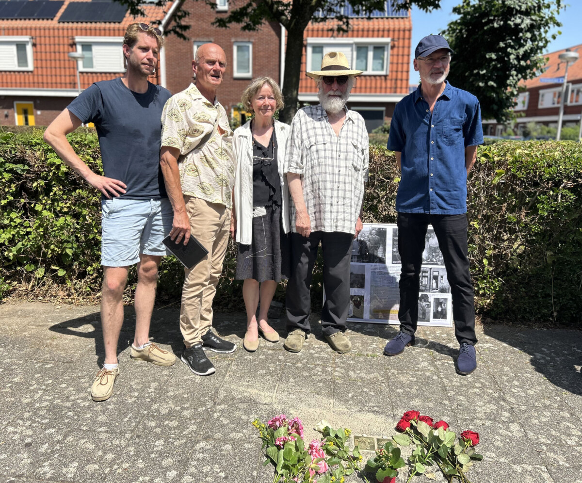 Van l.n.r. Daan van Beek, Joop van Beek, Hanneke Linssen, Carol Linssen en Daan van Beek. Foto: JT