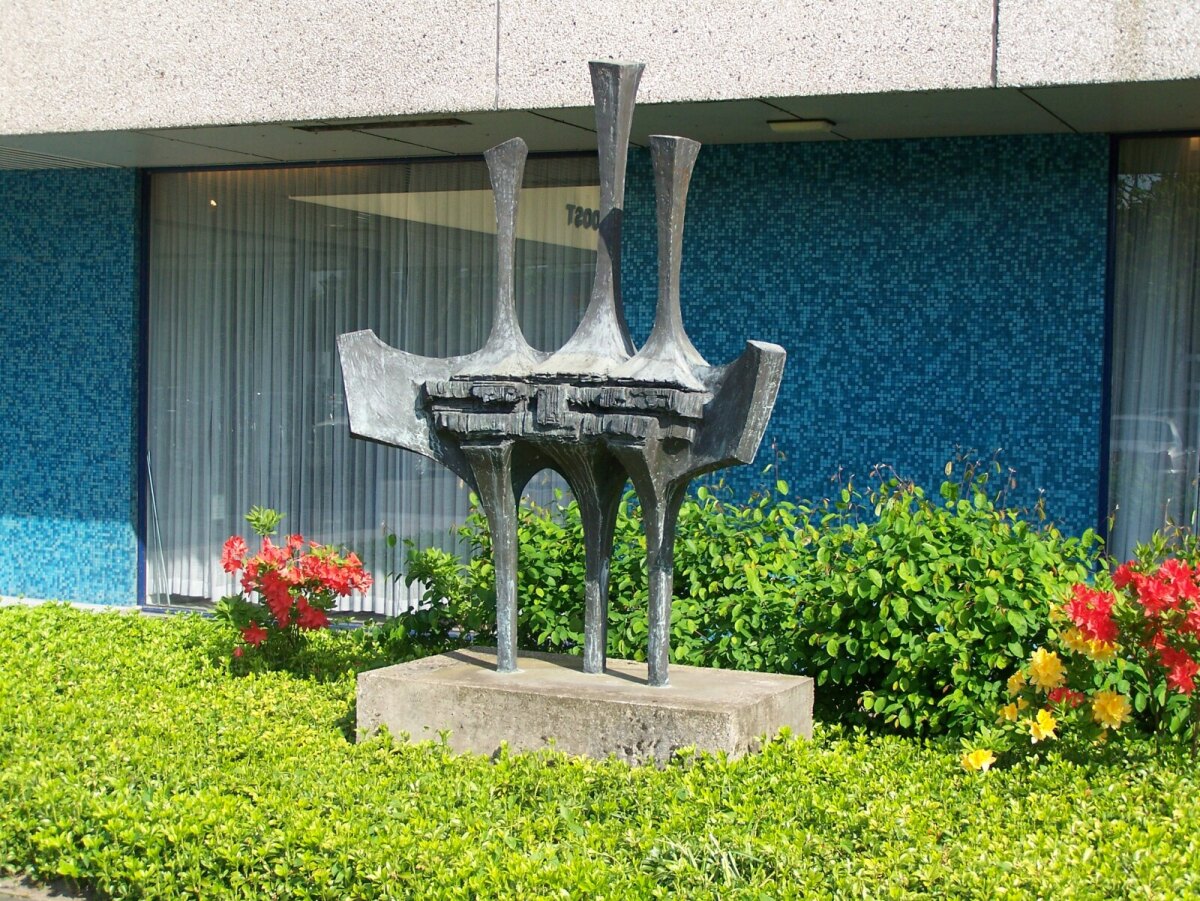 Samen sterk (1984) van Rien Goen&eacute;, Winklerlaan in Utrecht. Foto: Brbbl - Eigen werk, CC BY-SA 3.0