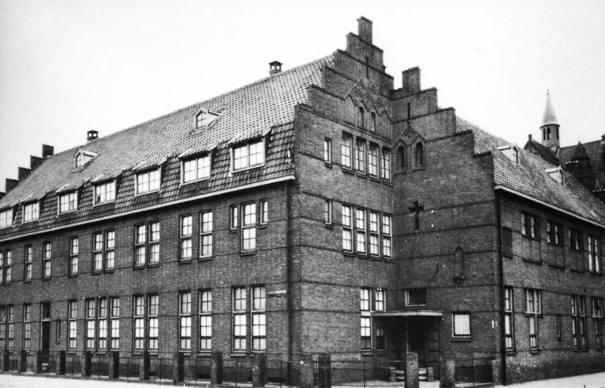 Het klooster van de Zusters van de Goddelijke Voorzienigheid. Foto: HUA