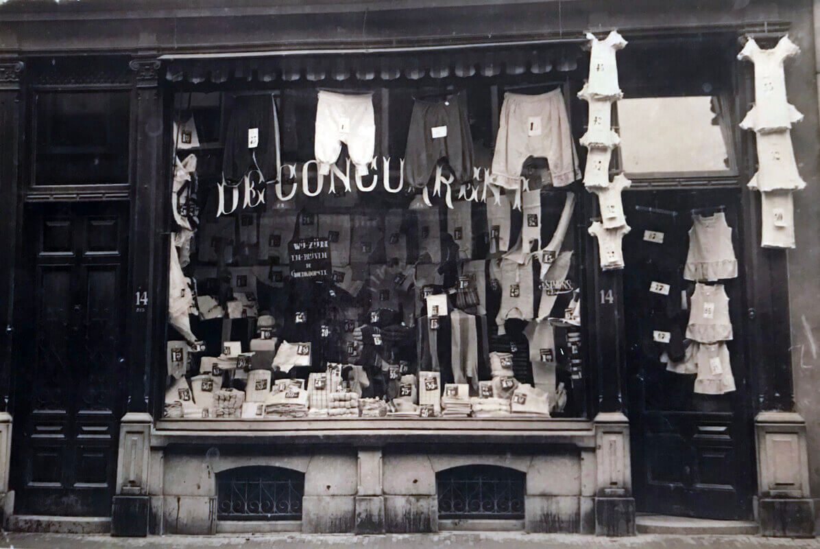'De Concurrent' op Twijnstraat 14 van de joodse familie Simons (foto van voor de oorlog, familie-archief)