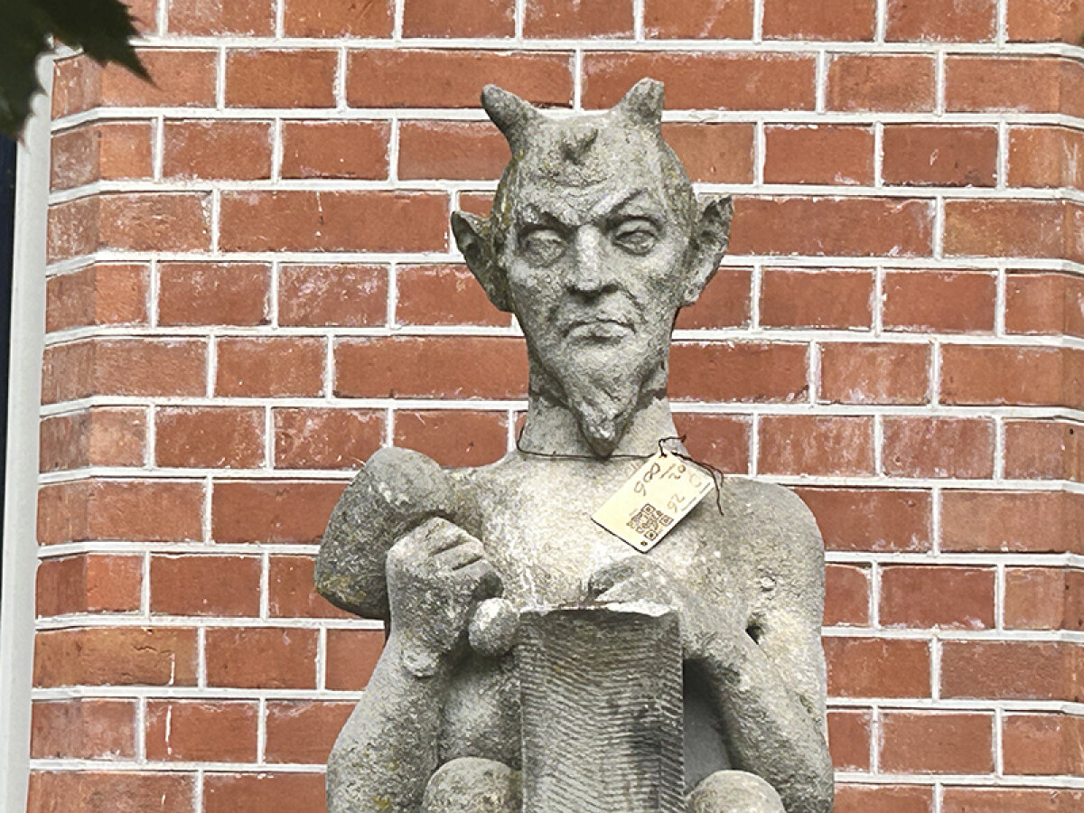 Het veilingkaartje hangt er nog