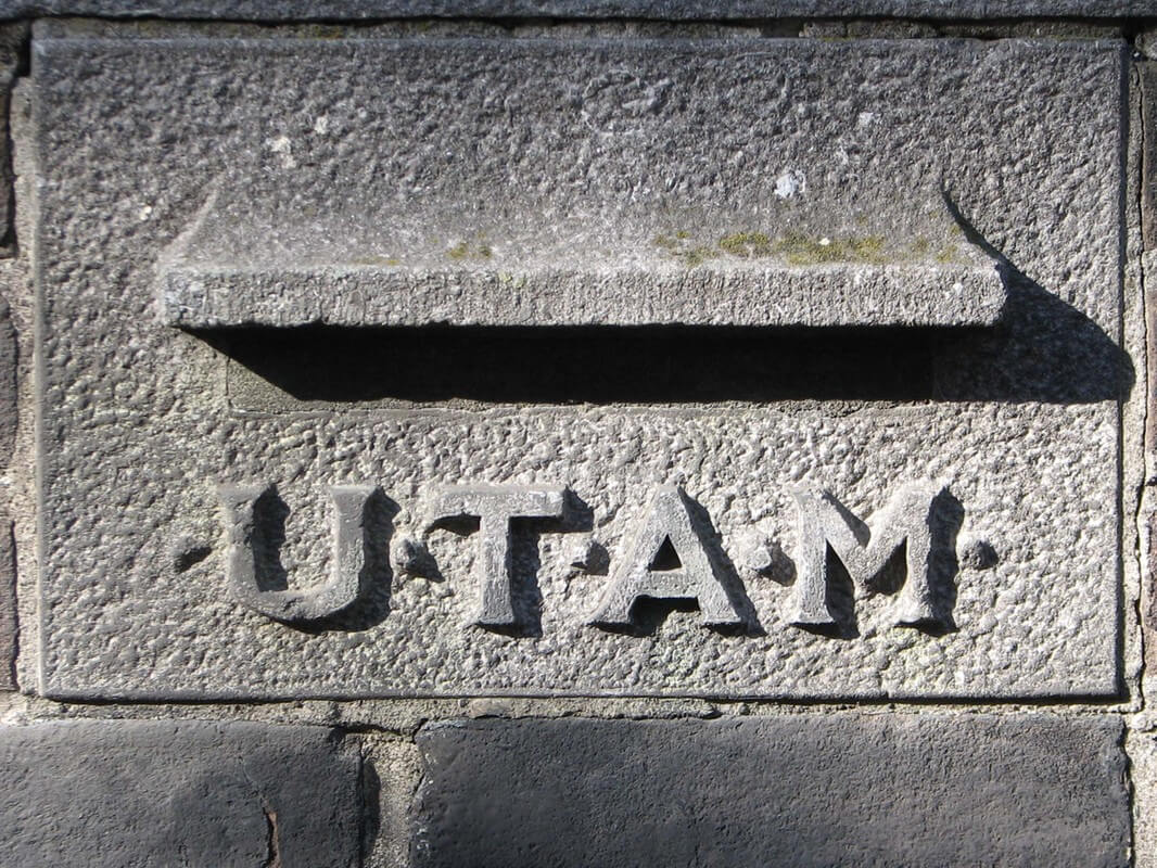 De UTAM-brievenbus bevindt zich ook op nummer 8. Foto: D.C. Goosen, Het Utrechts Archief