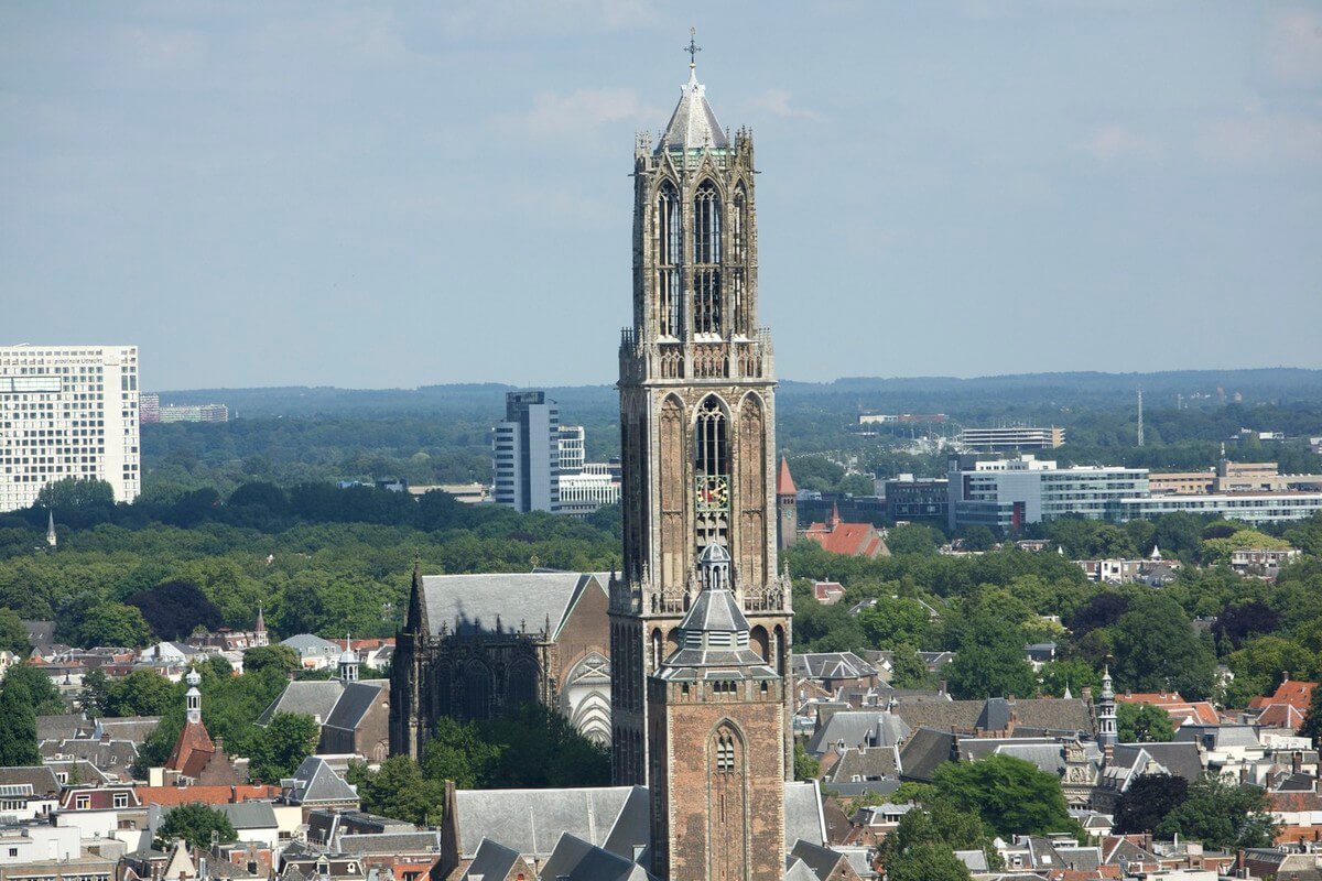 De Domtoren luidt woensdag de Salvatorklok. Foto: Ton van den Berg