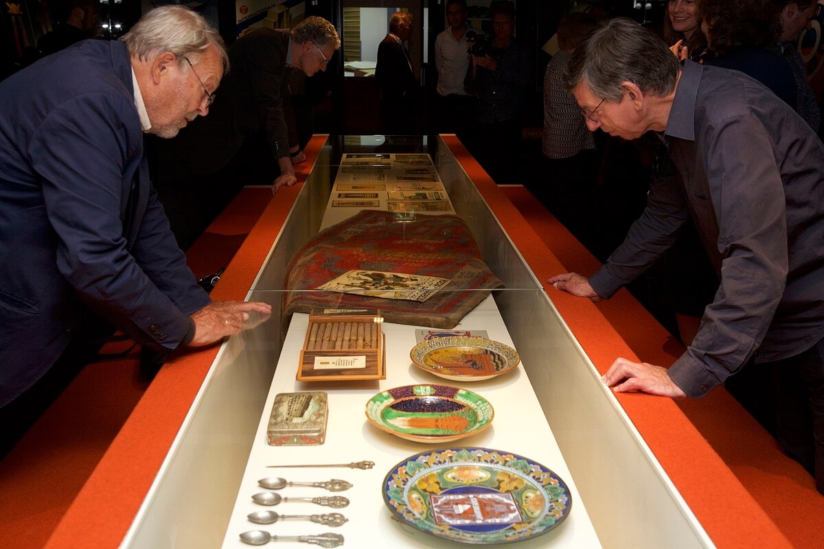 Op de expositie is ook allerlei ander publiciteitsmateriaal van de Jaarbeurs Utrecht te zien. Foto: Ton van den Berg