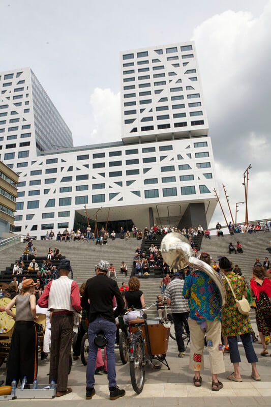 De trappen bij het toekomstige Stadskantoor. Foto: Ton van den Berg