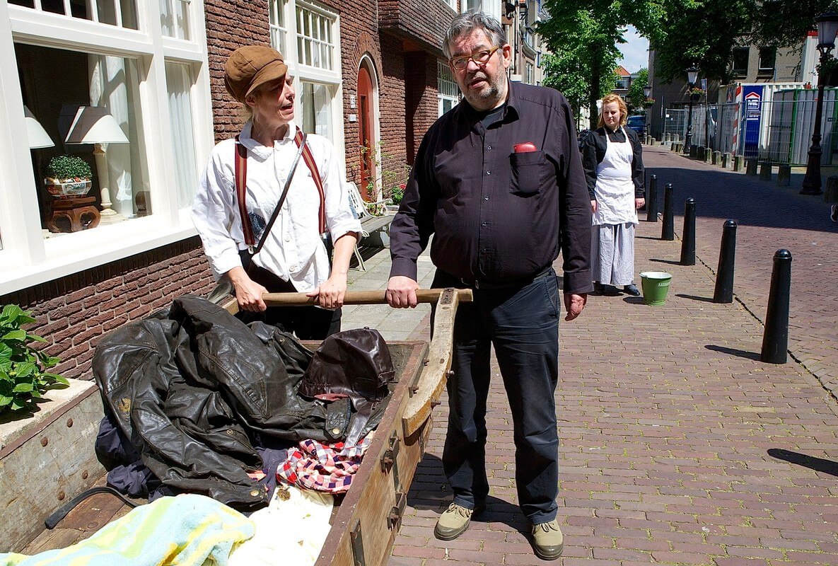 Maarten van Rossem (rechts) is een 'brommende professor'. Foto: Ton van den Berg