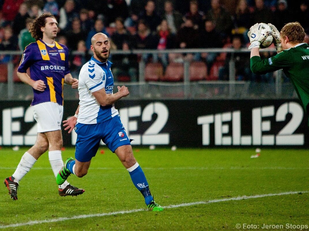 Teleurstelling bij Boymnas als keeper Valk zijn doel weer schoon houdt. Foto: Jeroen Stoops