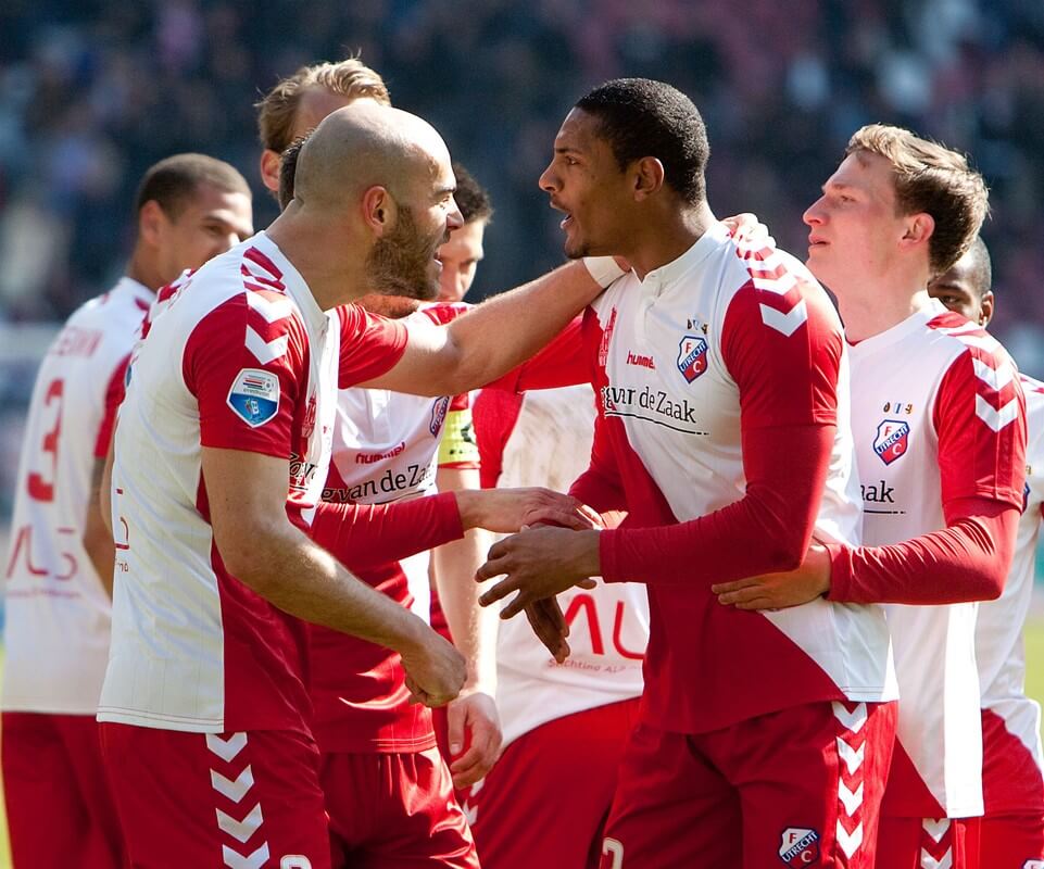 De goal van Haller wordt gevierd met onder andere Boymans. Foto: Jeroen Stoops 