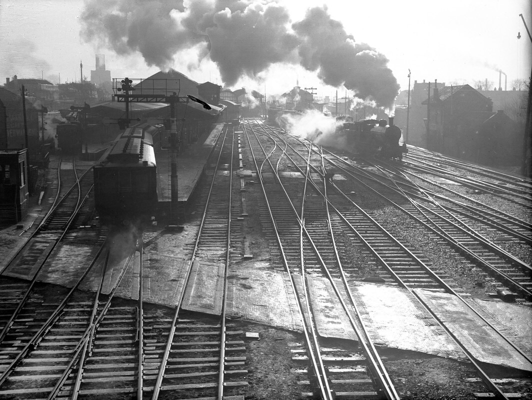 De spoorwegovergang bij de Vleutenseweg in de jaren dertig. Foto: HUA-F.F. van der Werf