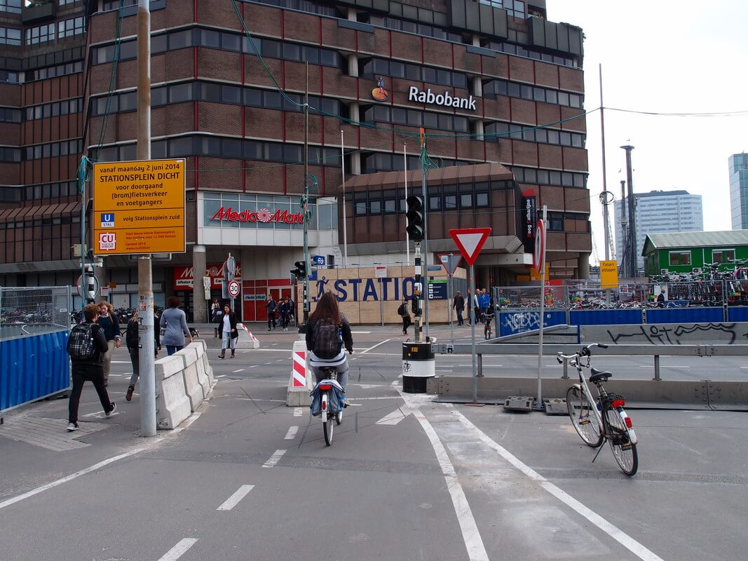 Een tijdelijke route naar station. Foto: Louis Engelman