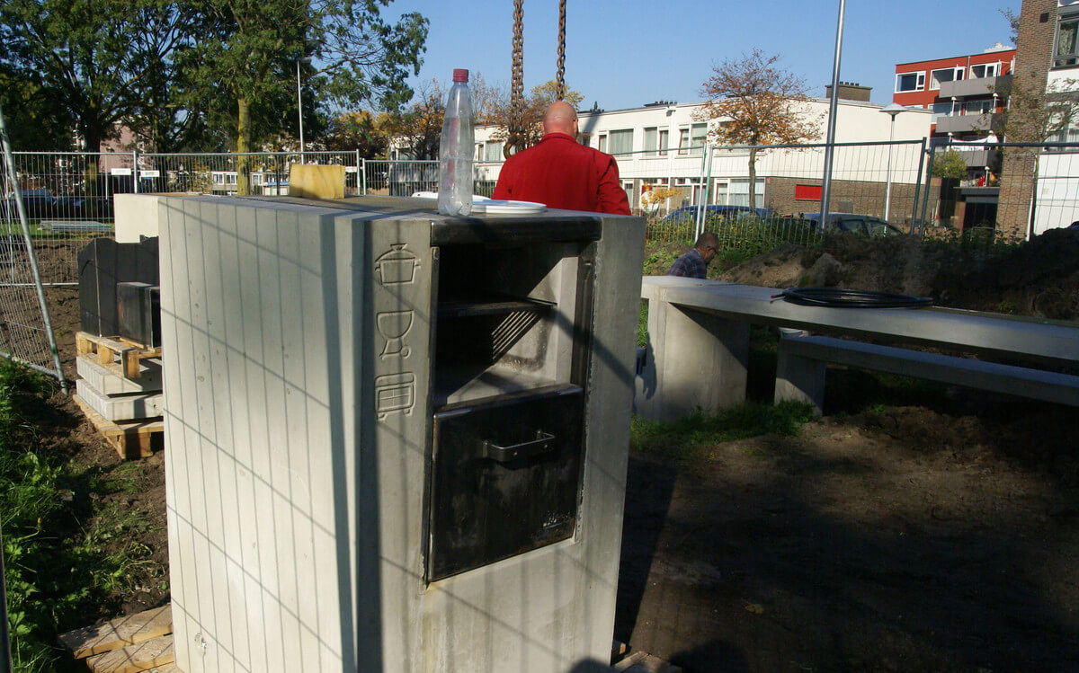 De permanente barbeques kunnen voor pannen gebruikt worden, maar ook als grill en als oven. 