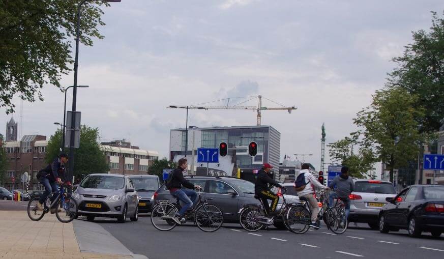 De kruising Herenweg en Amsterdamsestraatweg. Foto: K. van Oosten