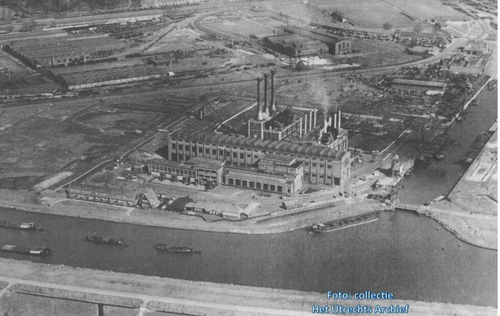 Een luchtfoto van de elektriciteitscentrale PEGUS. Foto: PEGUS (Collectie HUA)