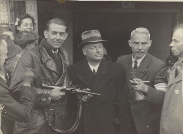 NSB-leider Mussert bij zijn arrestatie in Den Haag eerder vandaag. Foto: Collectie Rijksmuseum