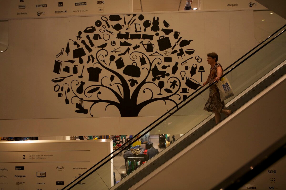 Meer kunst in winkelcentrum HC, hier in de V&D vorig jaar bij Call of the Mall. Foto: Ton van den Berg