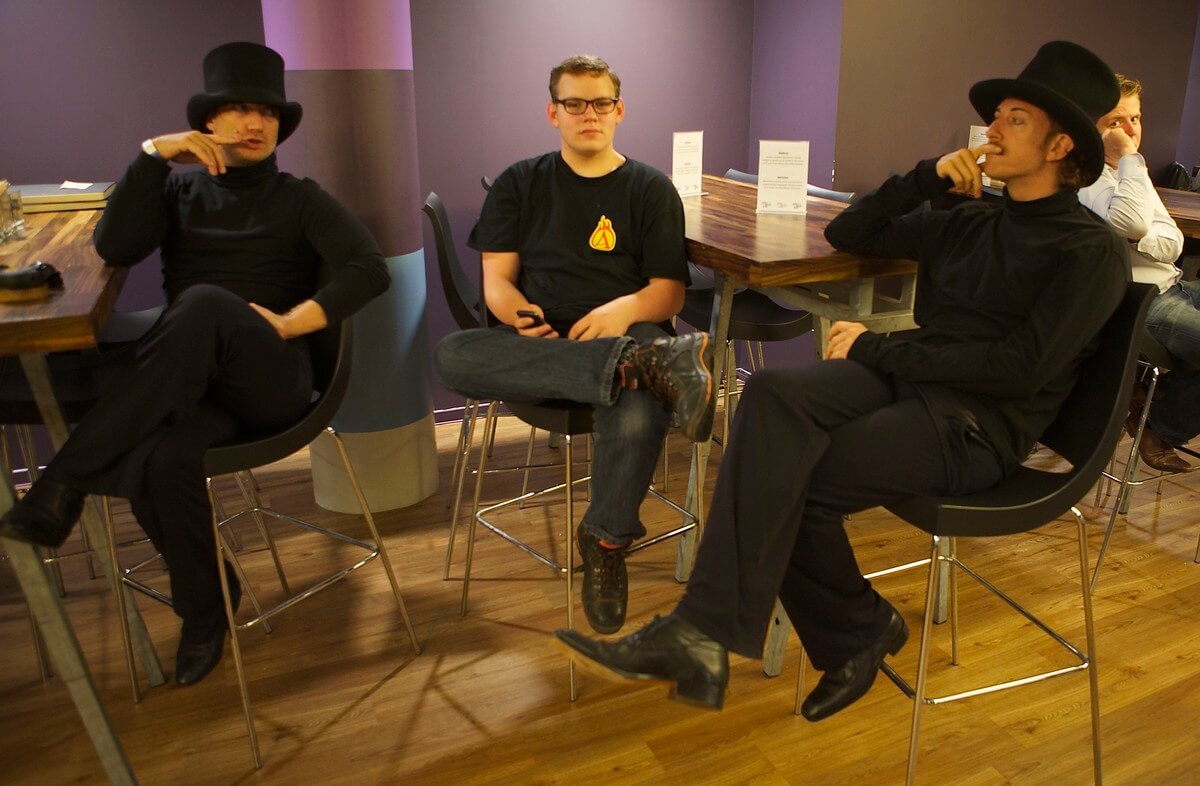 De Ashton Brothers in de artiestenkantine van het Muziekpaleis. Foto: Ton van den Berg