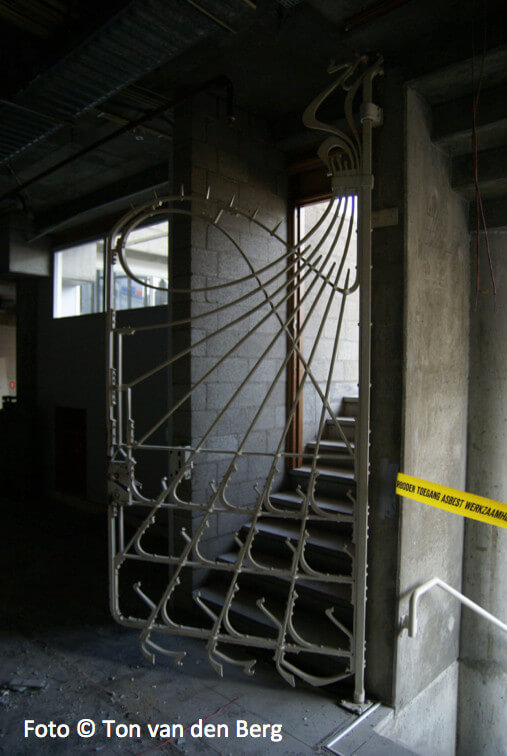 Het De Utrecht-hek in het voormalige muziekcentrum, entree tot de kelder. Foto: Ton van den Berg