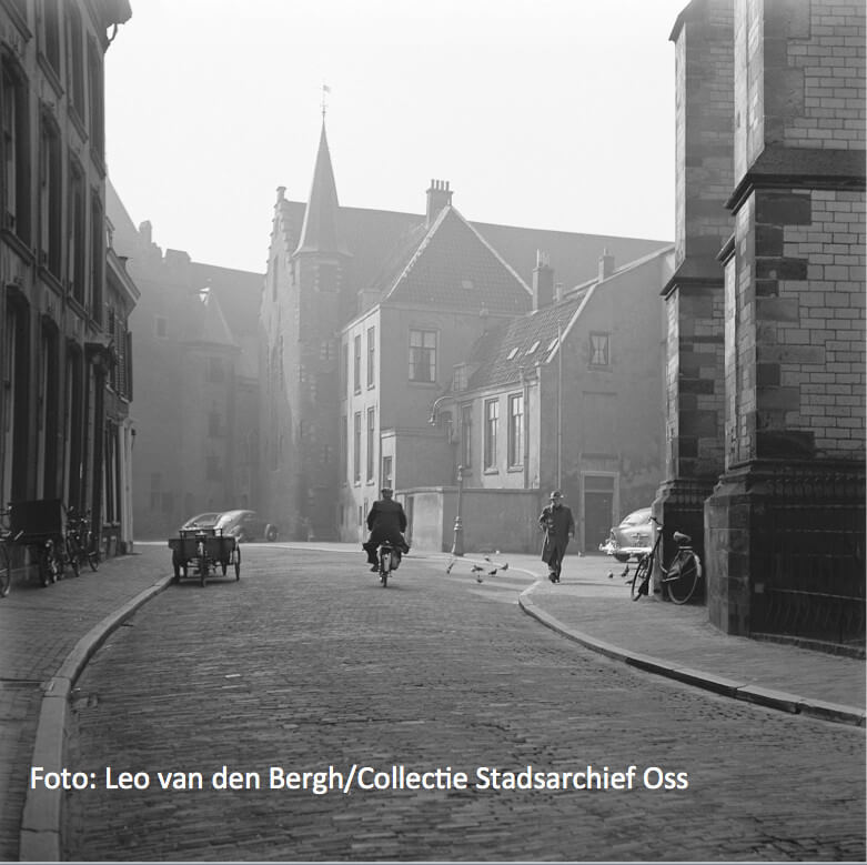 Achter de Dom (1957). Foto: Leo van den Bergh/collectie Stadsarchief Oss