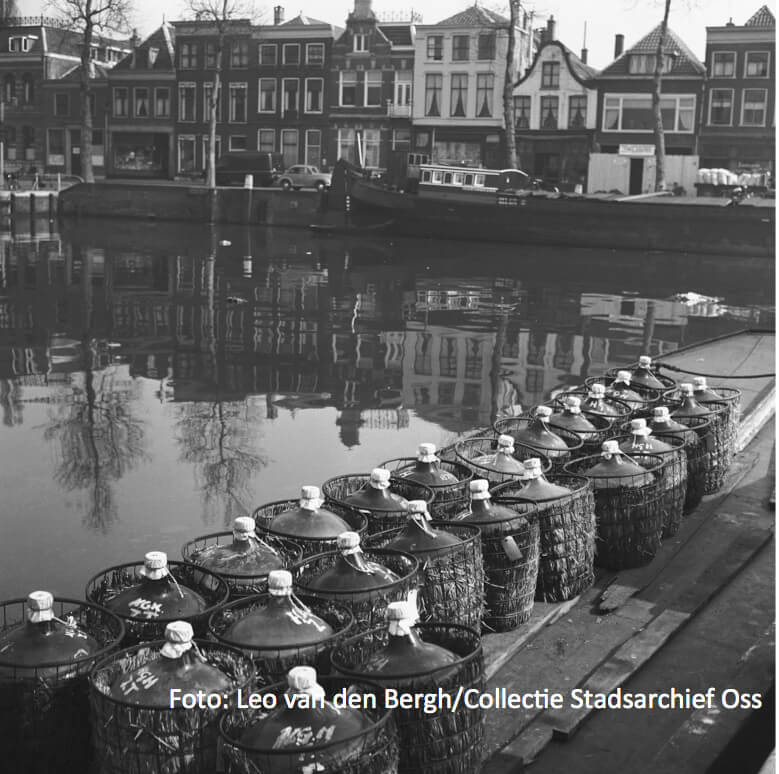 Schepen aan de Bemuurde Weerd (1957). Foto: Leo van den Bergh/Collectie Stadsarchief Oss