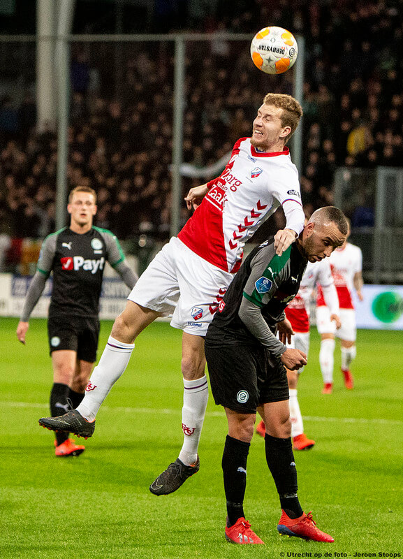 Gustafson in de lucht. Foto: Jeroen Stoops