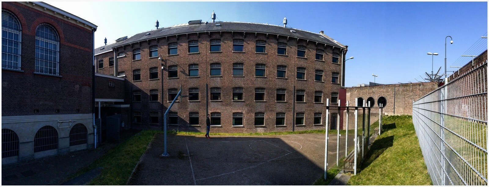 Het voormalige huis van bewaring Wolvenplein. Foto: Michael Kooren